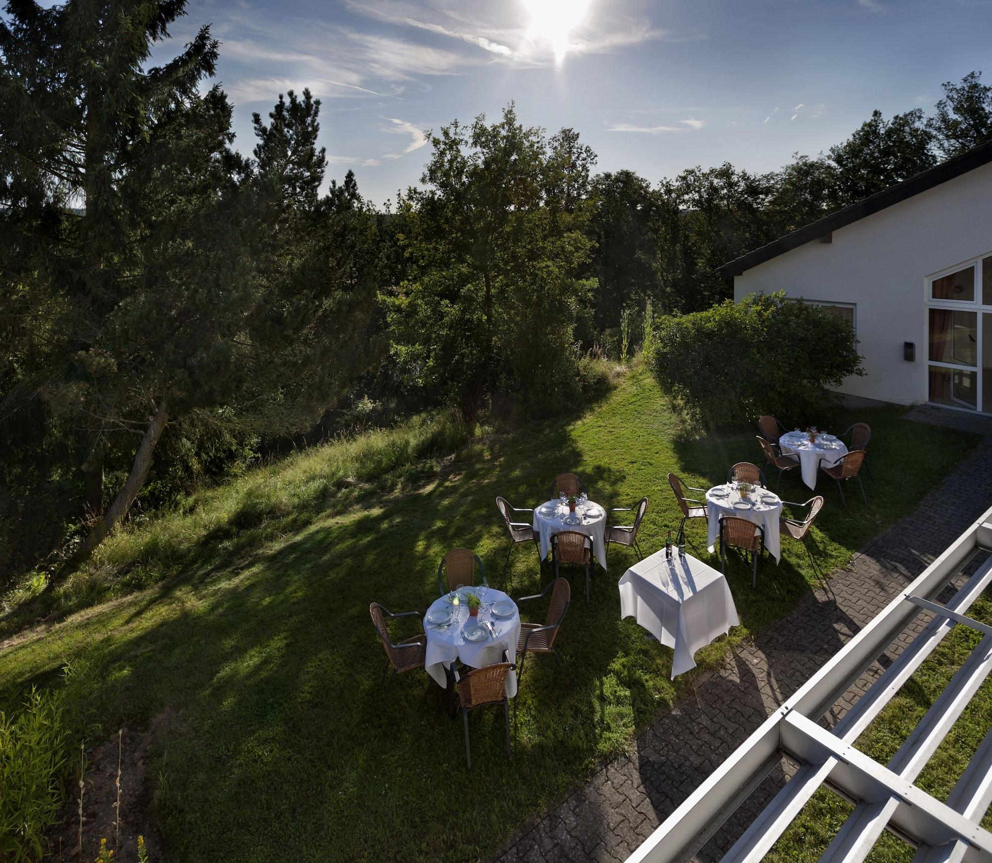 Landhotel Karrenberg Kirchberg an der Jagst Dış mekan fotoğraf