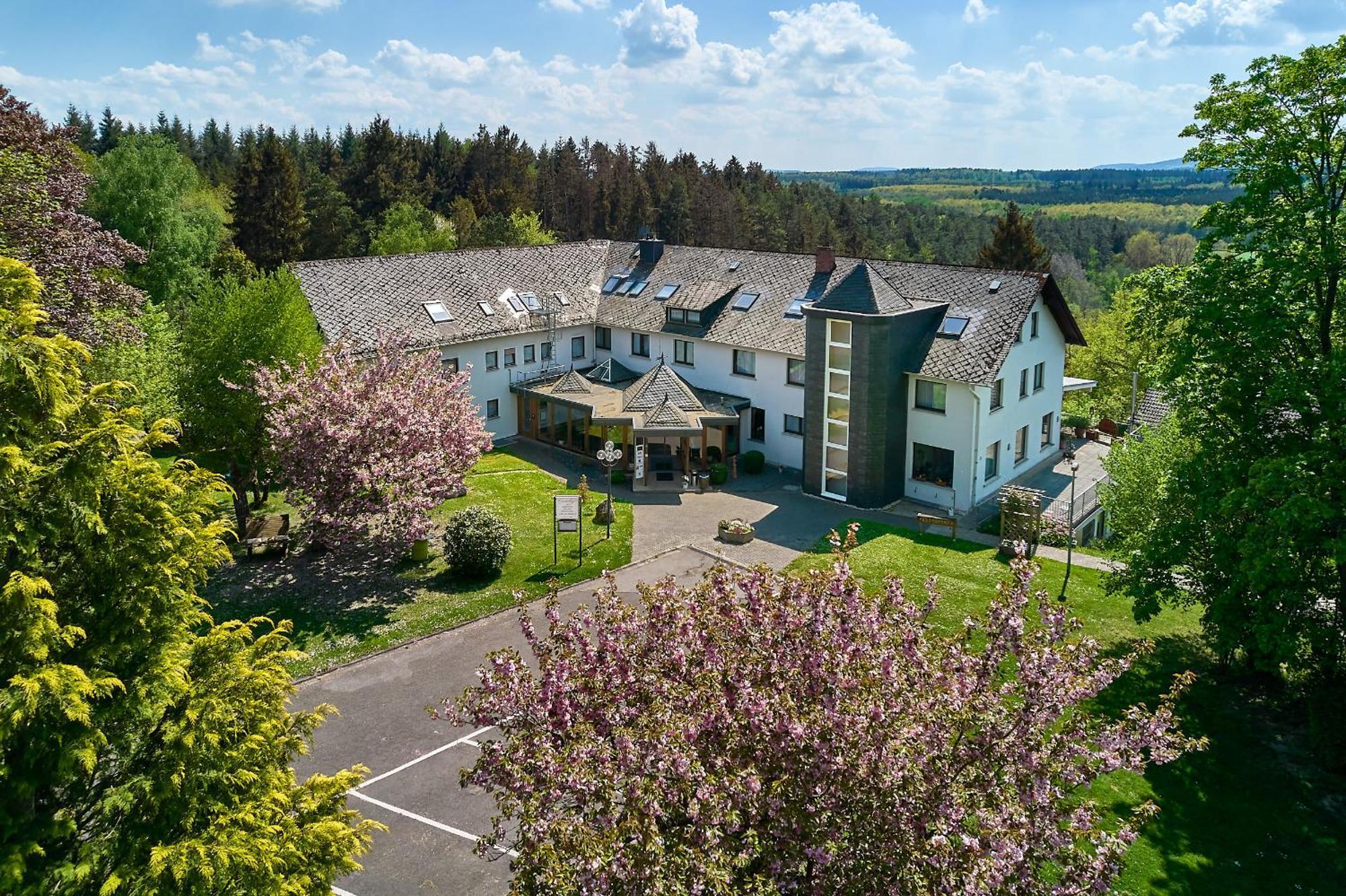 Landhotel Karrenberg Kirchberg an der Jagst Dış mekan fotoğraf